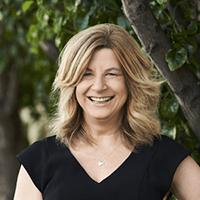 Petra Mells